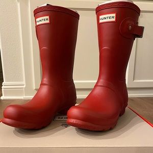 NWT Military Red women’s short Hunter Rain Boot